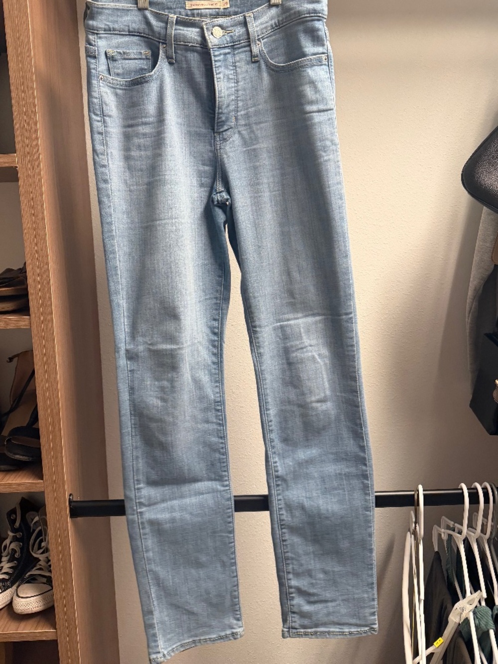 Levis 314 shaping straight waist 29 L 32
